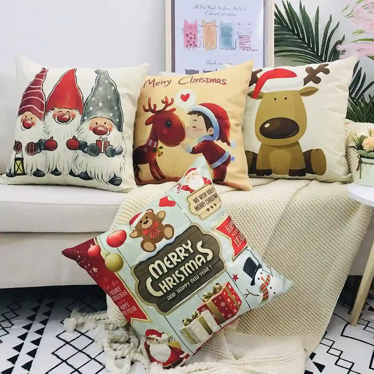 Set 4 Copri Cuscini Natalizi Motivi Babbo Natale E Renne 2 Set 4 Copri Cuscini Natalizi Motivi Babbo Natale E Renne - immagine 2